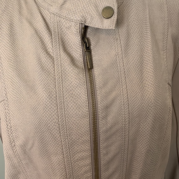 Super Cute Faux Leather Jacket - Picture 2 of 8